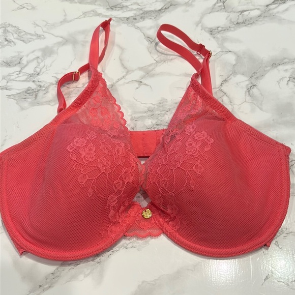 Natori 34DD - Picture 1 of 6